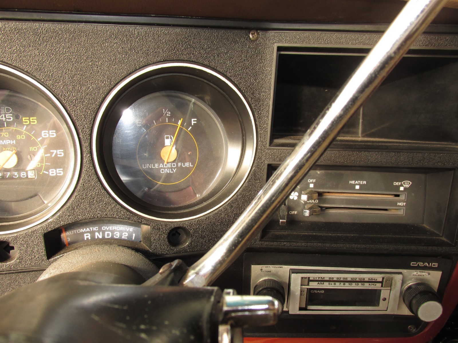 Chevrolet-C-10-1983-Standard-Cab-Pickup-23