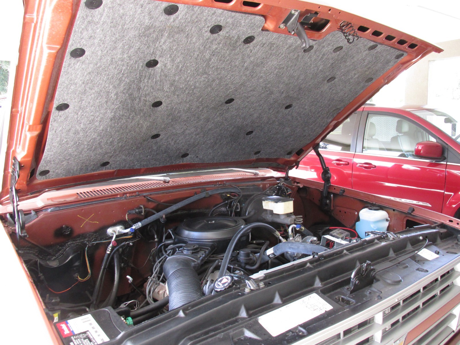 Chevrolet-C-10-1983-Standard-Cab-Pickup-26