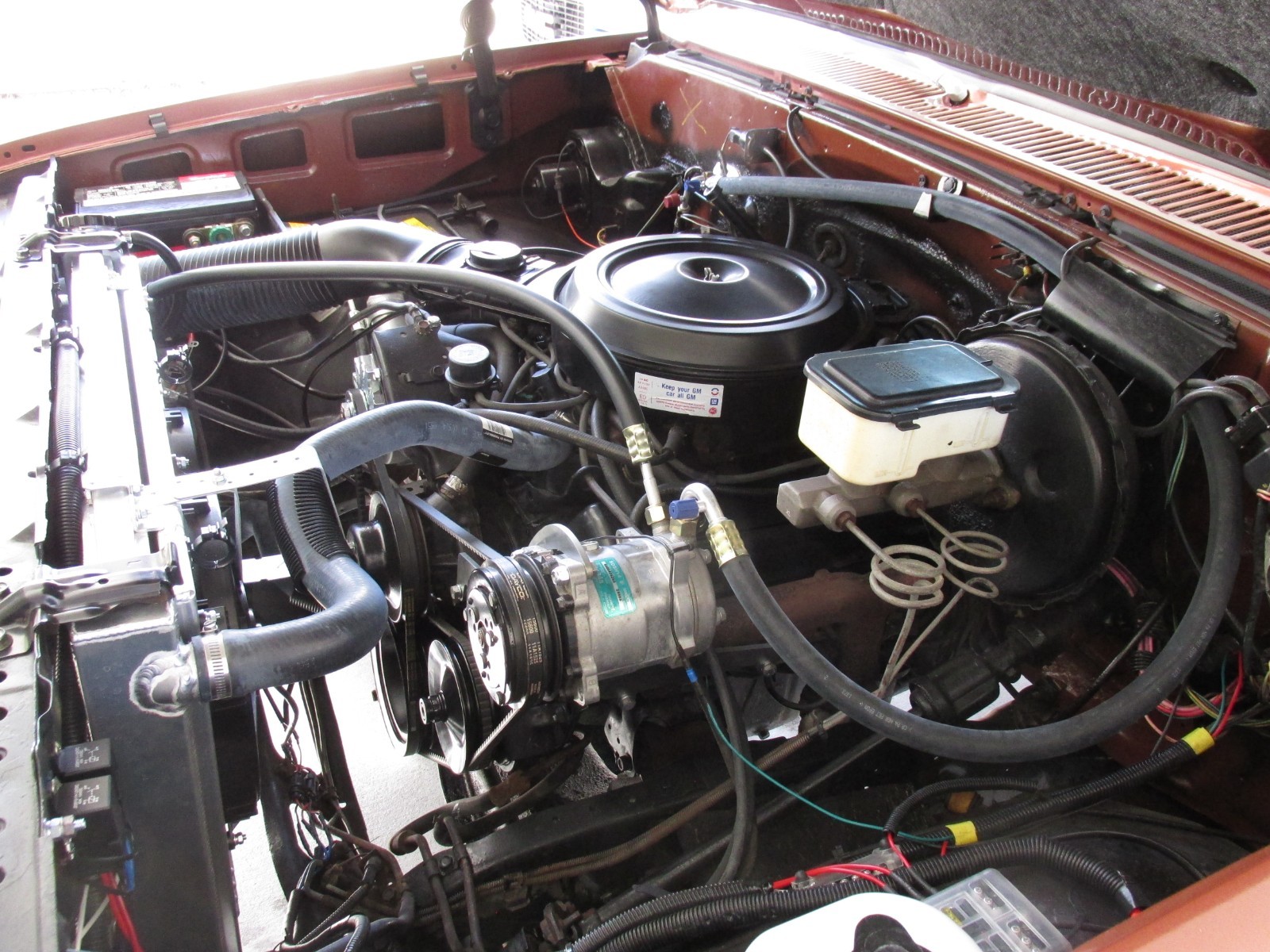 Chevrolet-C-10-1983-Standard-Cab-Pickup-28