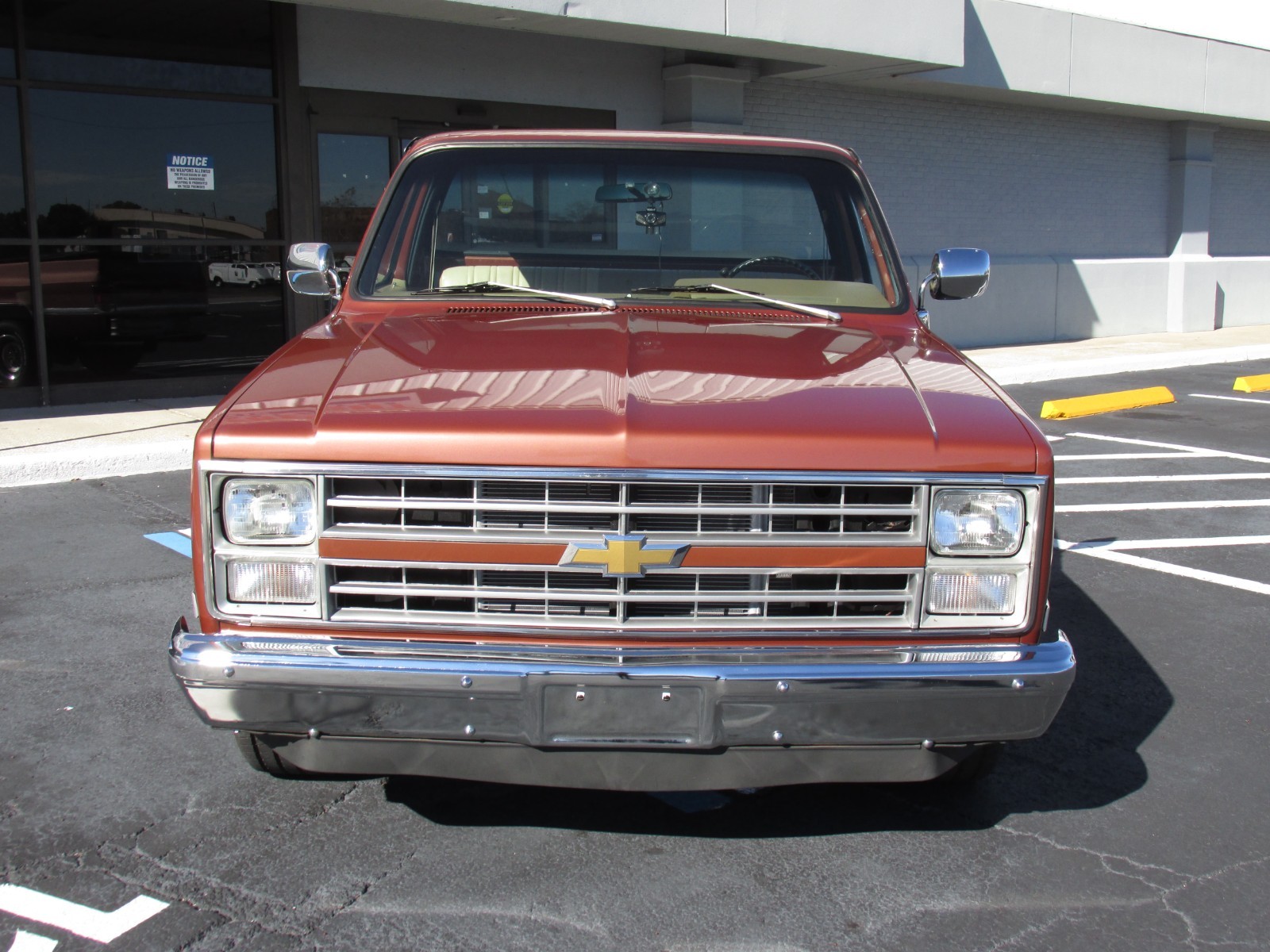 Chevrolet-C-10-1983-Standard-Cab-Pickup-3