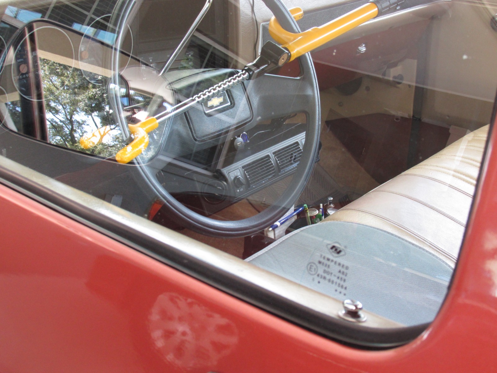 Chevrolet-C-10-1983-Standard-Cab-Pickup-30