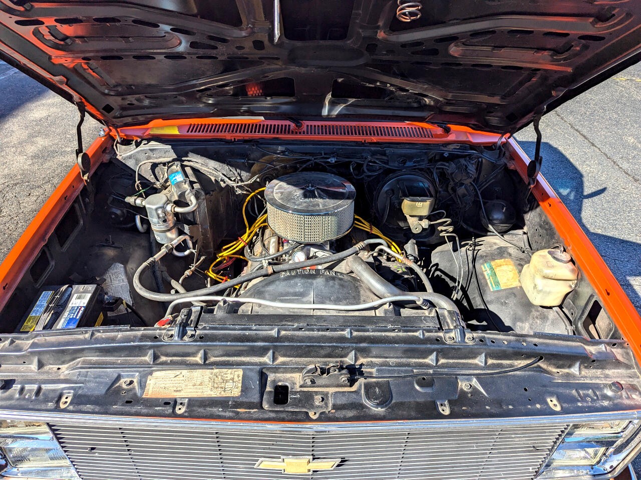 Chevrolet-C-10-1984-Standard-Cab-Pickup-28