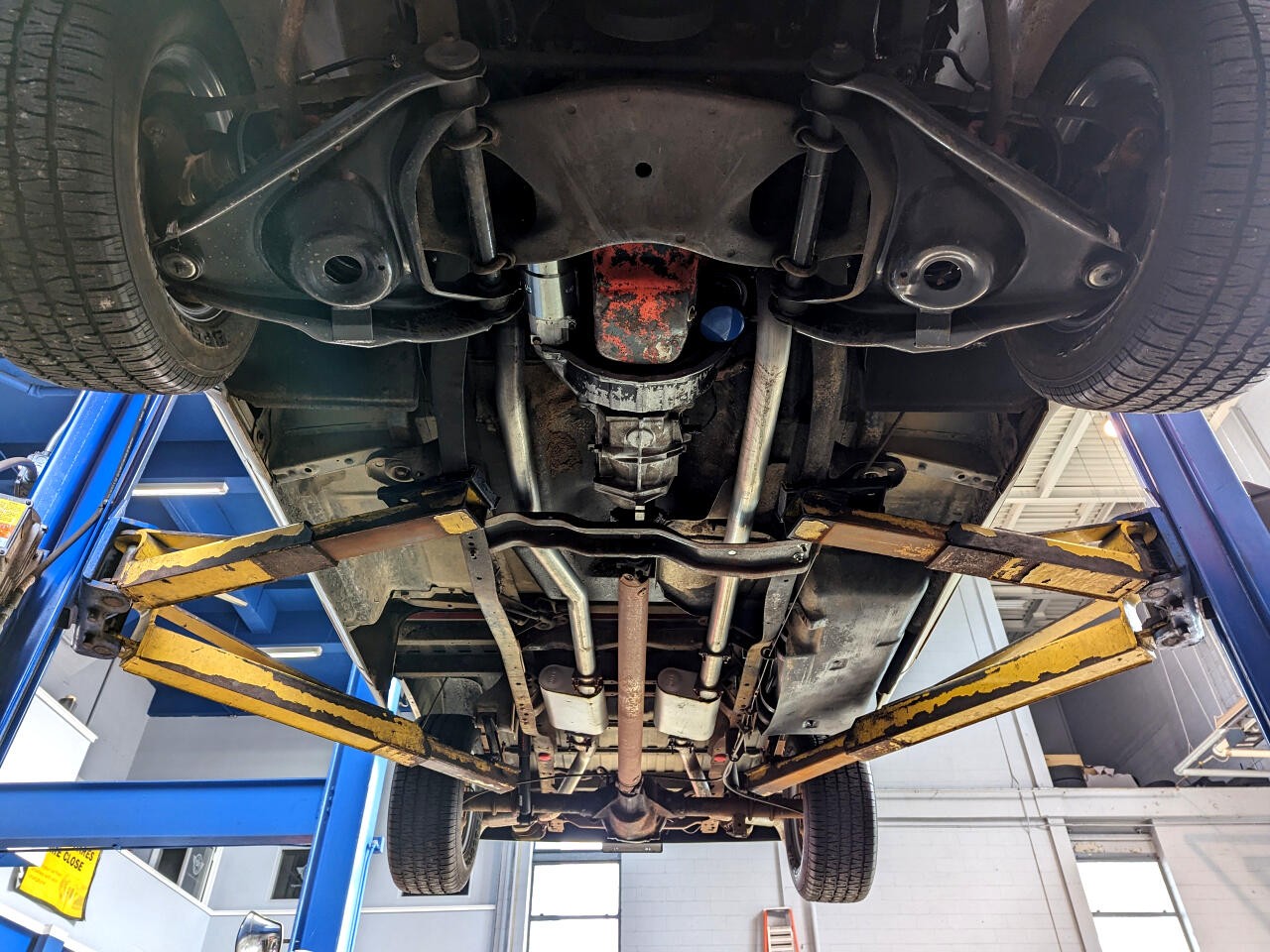 Chevrolet-C-10-1984-Standard-Cab-Pickup-33