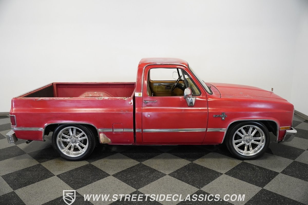 Chevrolet-C-10-1987-Pickup-Truck-32