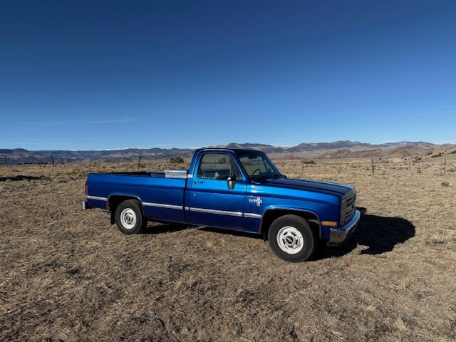 Chevrolet-C-10-1987-Standard-Cab-Pickup-1