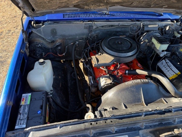 Chevrolet-C-10-1987-Standard-Cab-Pickup-12