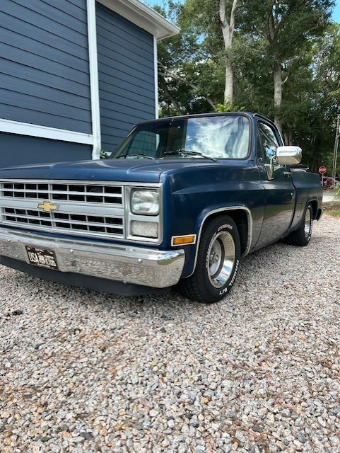 Chevrolet-C-10-1987-Standard-Cab-Pickup