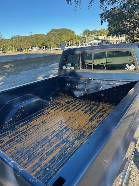 Chevrolet-C-10-1987-Standard-Cab-Pickup-4