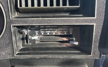 Chevrolet-C-10-1987-Standard-Cab-Pickup-6