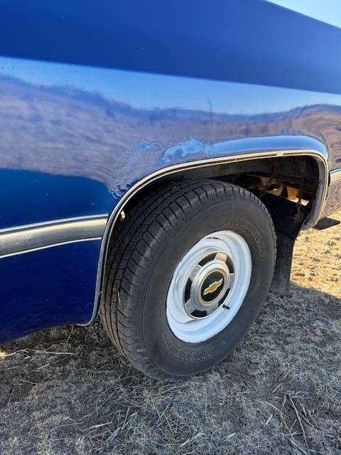 Chevrolet-C-10-1987-Standard-Cab-Pickup-7