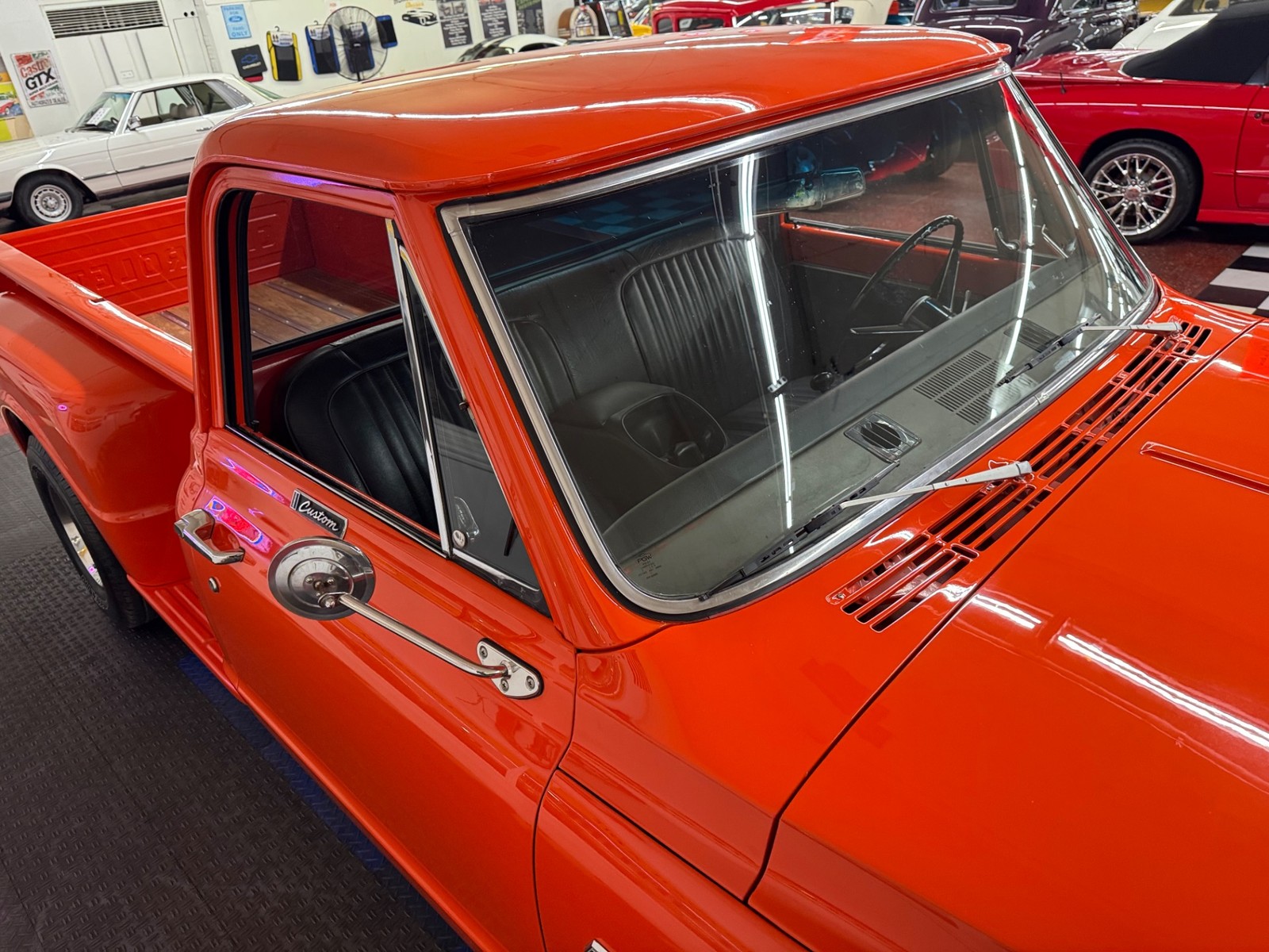 Chevrolet-C-10-LONG-BED-1968-2-DOOR-PICK-UP-11