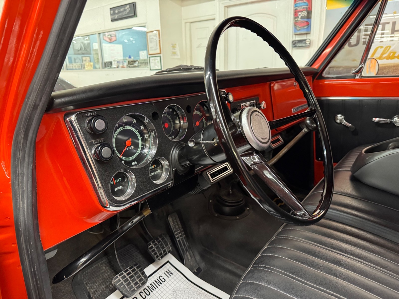 Chevrolet-C-10-LONG-BED-1968-2-DOOR-PICK-UP-38