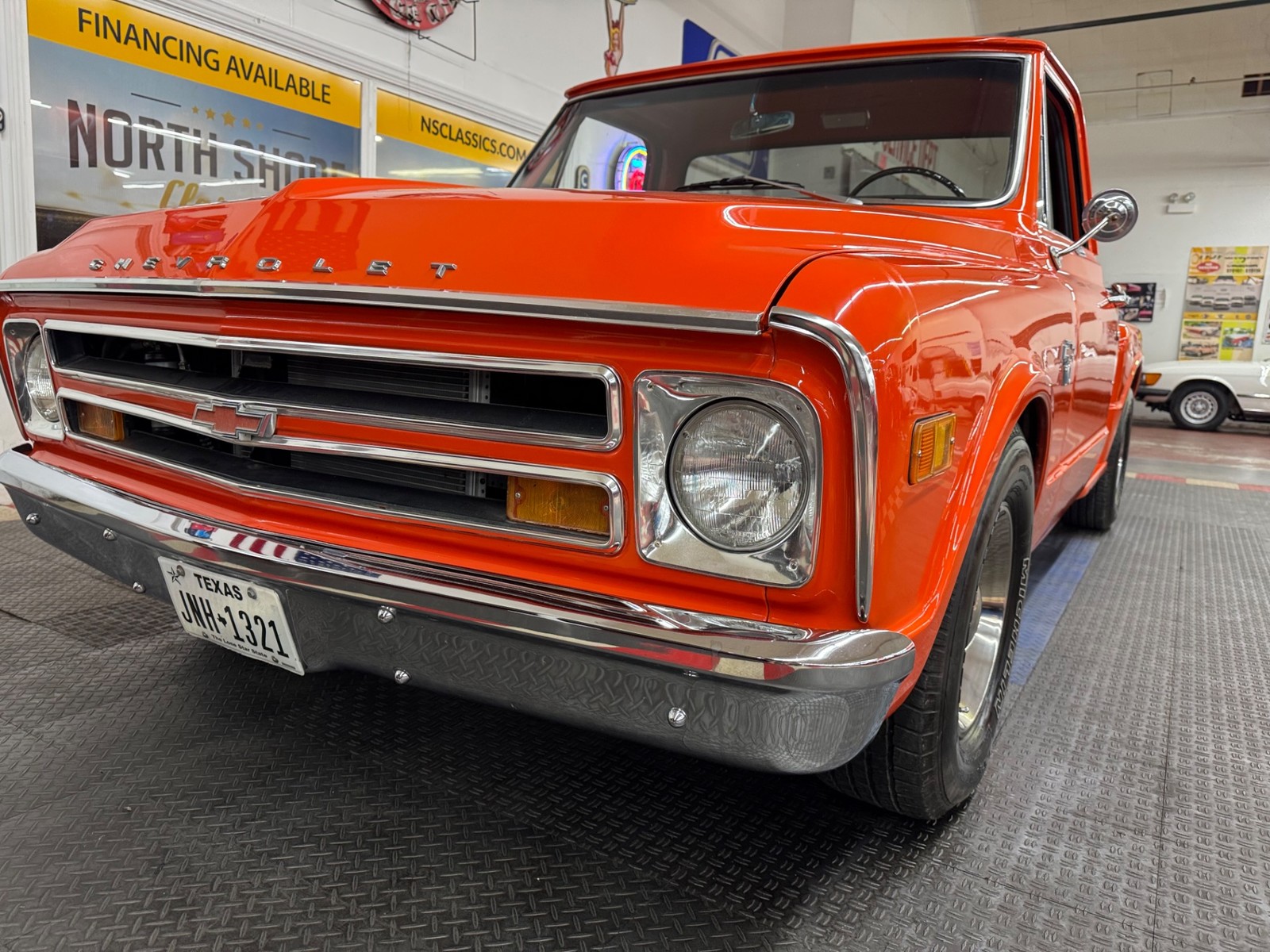 Chevrolet-C-10-LONG-BED-1968-2-DOOR-PICK-UP-9