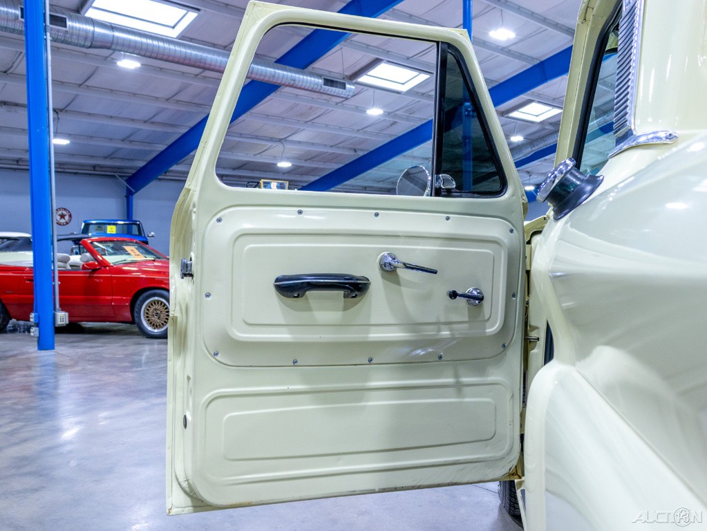 Chevrolet-C10-1965-Other-21