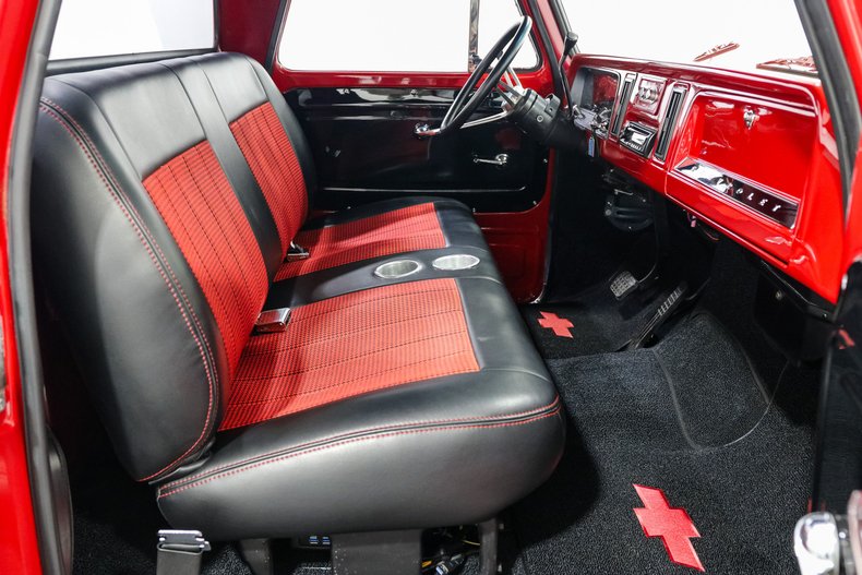 Chevrolet-C10-1965-RED-BLACK-22