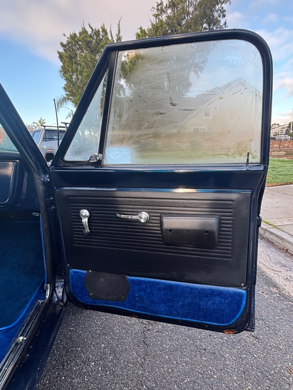 Chevrolet-C10-1967-12