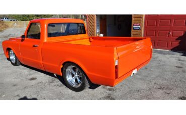 Chevrolet-C10-1967-Poppy-Red-black-2