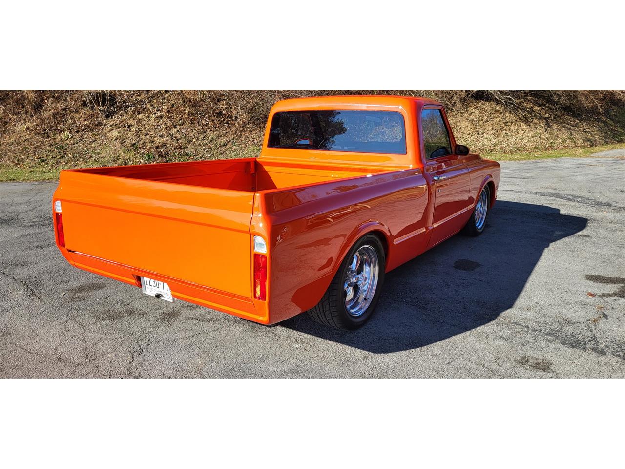 Chevrolet-C10-1967-Poppy-Red-black-4