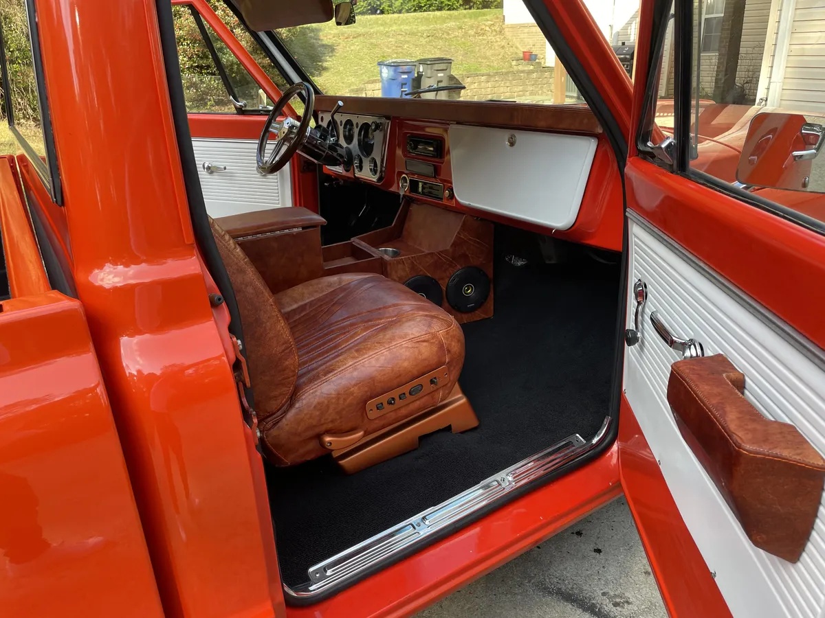 Chevrolet-C10-1971-Orange-Brown-Leather-Great-Condition-10