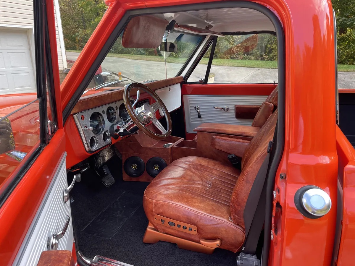 Chevrolet-C10-1971-Orange-Brown-Leather-Great-Condition-8