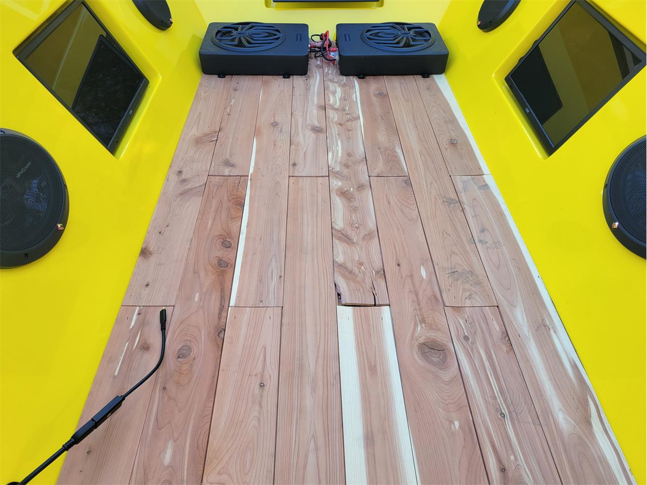 Chevrolet-C10-1973-YELLOW-YELLOW-AND-BLACK-14