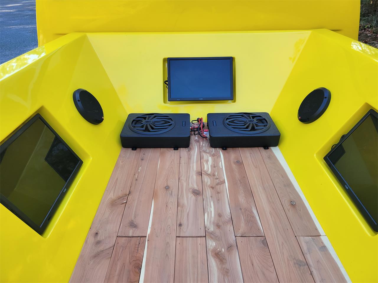 Chevrolet-C10-1973-YELLOW-YELLOW-AND-BLACK-15