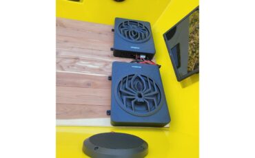 Chevrolet-C10-1973-YELLOW-YELLOW-AND-BLACK-21