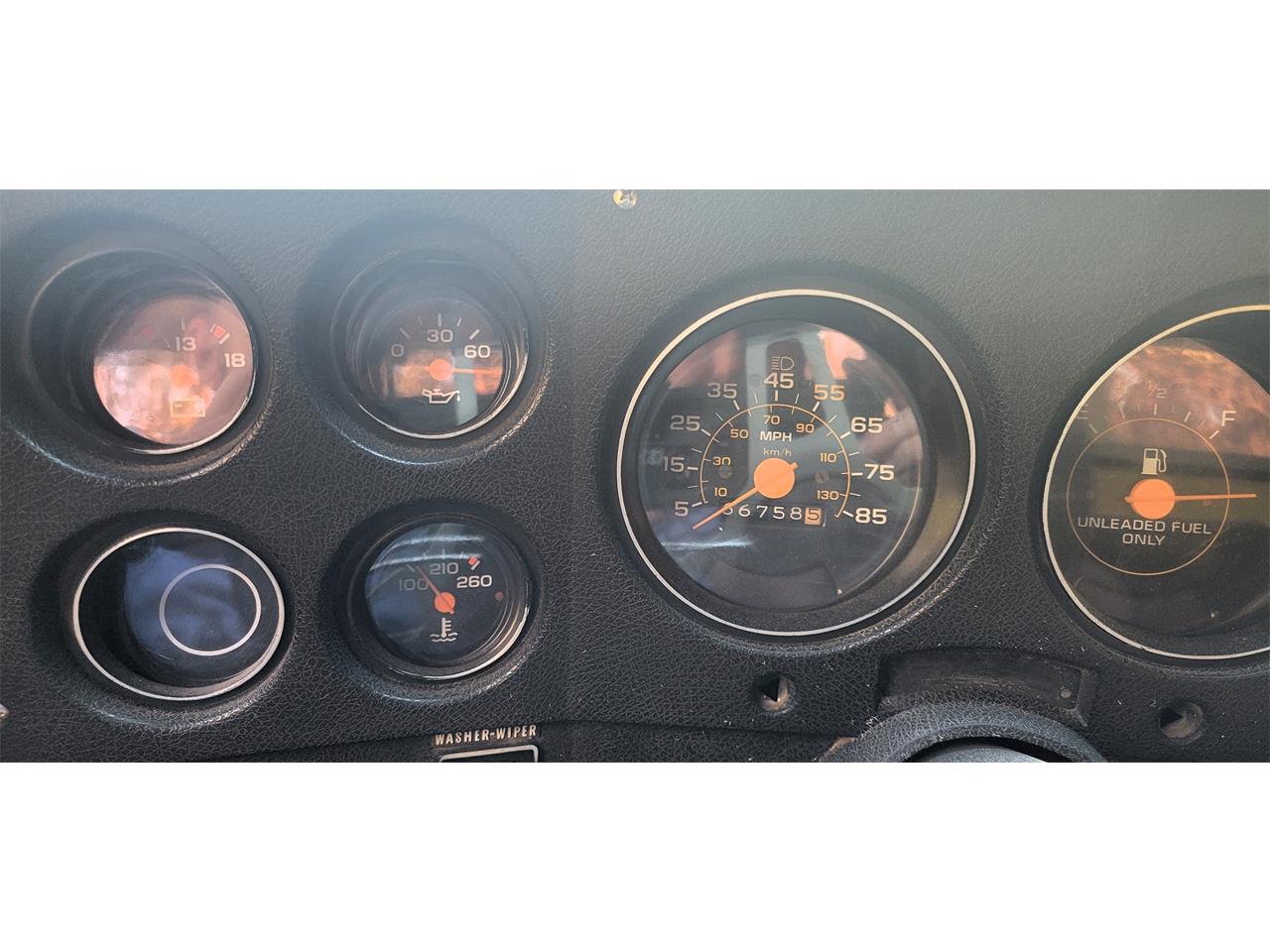 Chevrolet-C10-1973-YELLOW-YELLOW-AND-BLACK-26