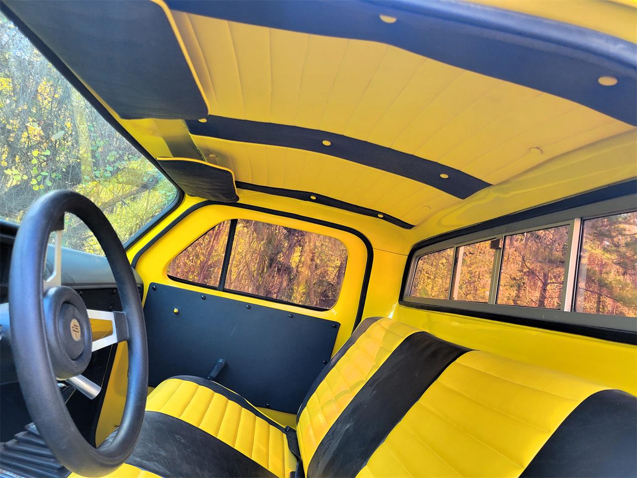 Chevrolet-C10-1973-YELLOW-YELLOW-AND-BLACK-27