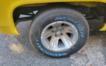 Chevrolet-C10-1973-YELLOW-YELLOW-AND-BLACK-33