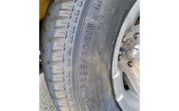 Chevrolet-C10-1973-YELLOW-YELLOW-AND-BLACK-34