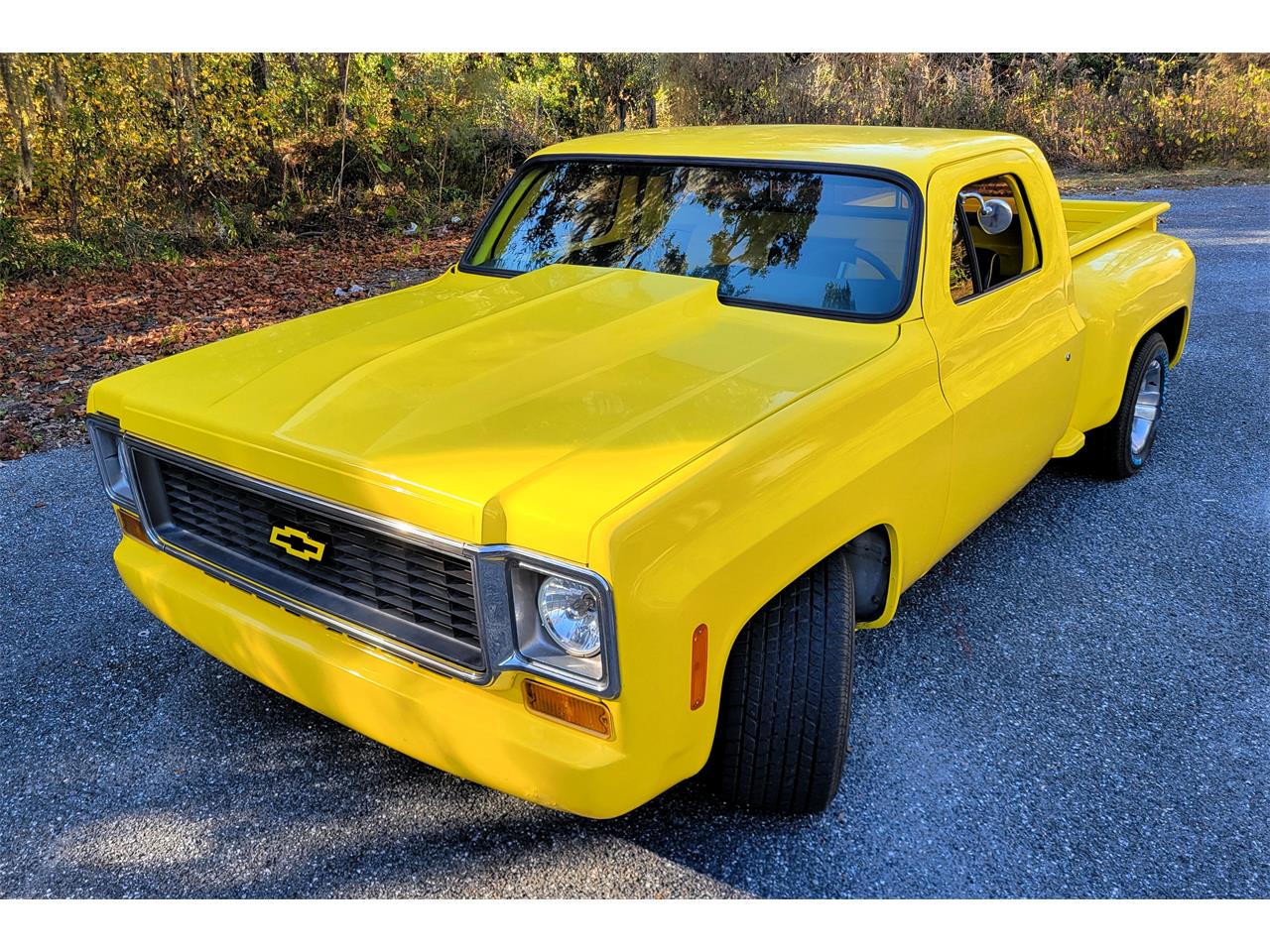 Chevrolet-C10-1973-YELLOW-YELLOW-AND-BLACK-36