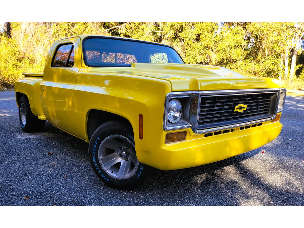 Chevrolet-C10-1973-YELLOW-YELLOW-AND-BLACK-37