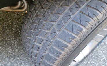 Chevrolet-C10-1973-YELLOW-YELLOW-AND-BLACK-42