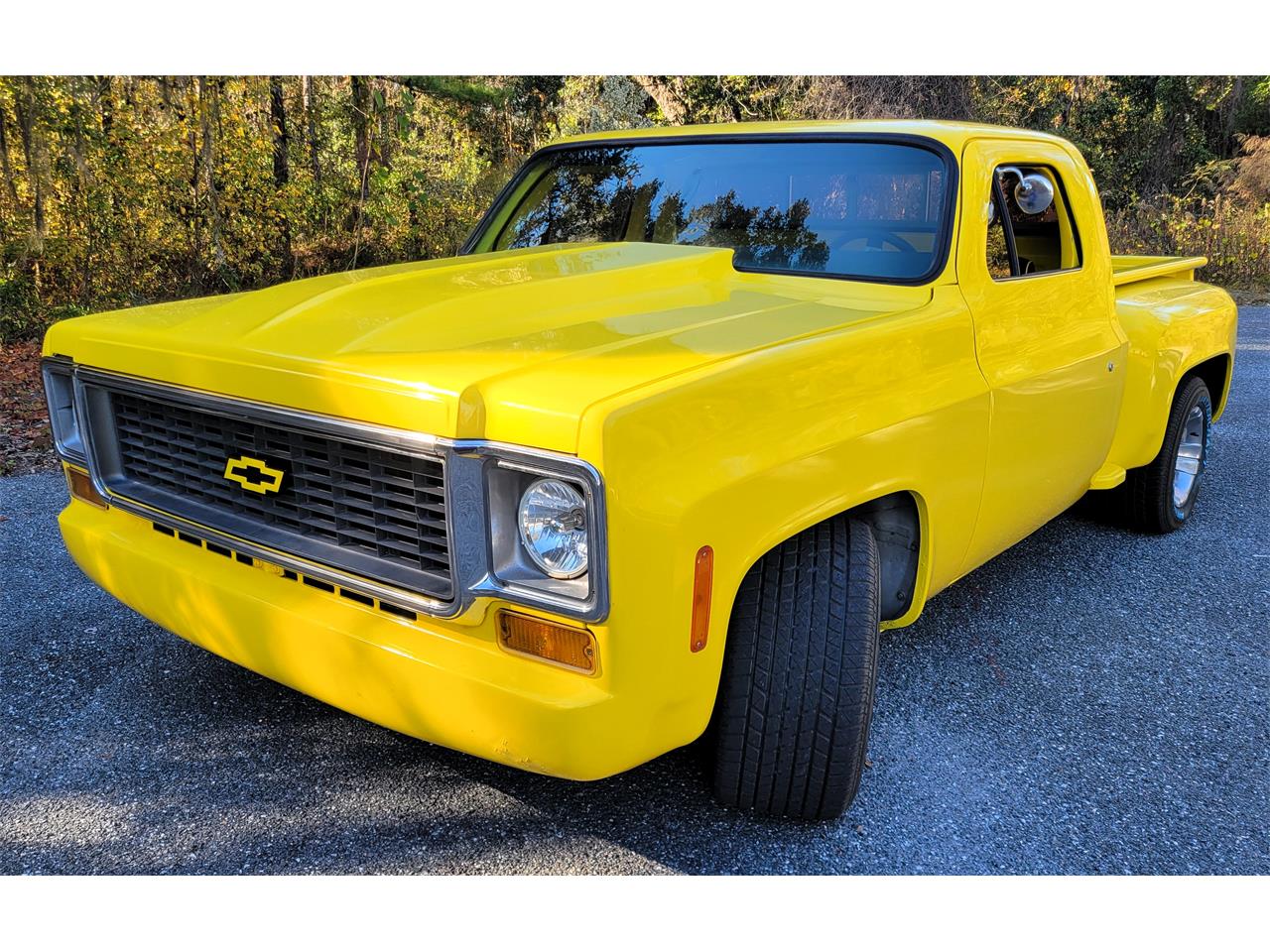 Chevrolet-C10-1973-YELLOW-YELLOW-AND-BLACK-7