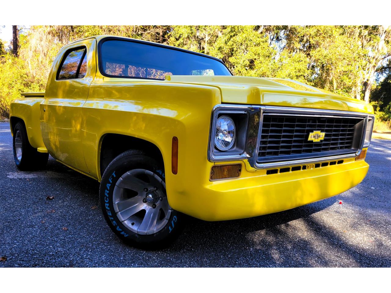 Chevrolet-C10-1973-YELLOW-YELLOW-AND-BLACK-9