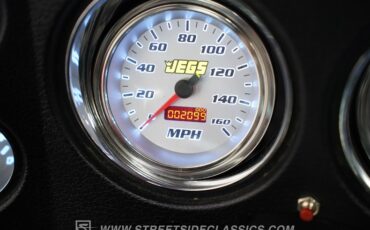 Chevrolet-C10-1976-Red-Black-3