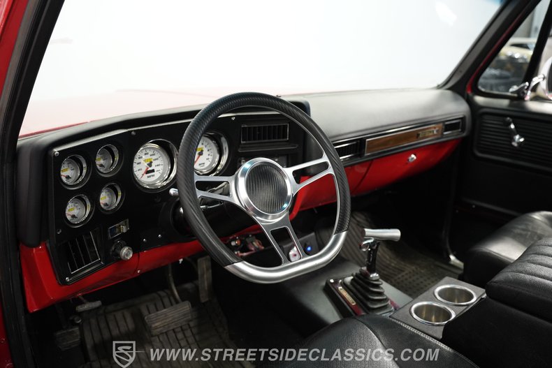 Chevrolet-C10-1976-Red-Black-43