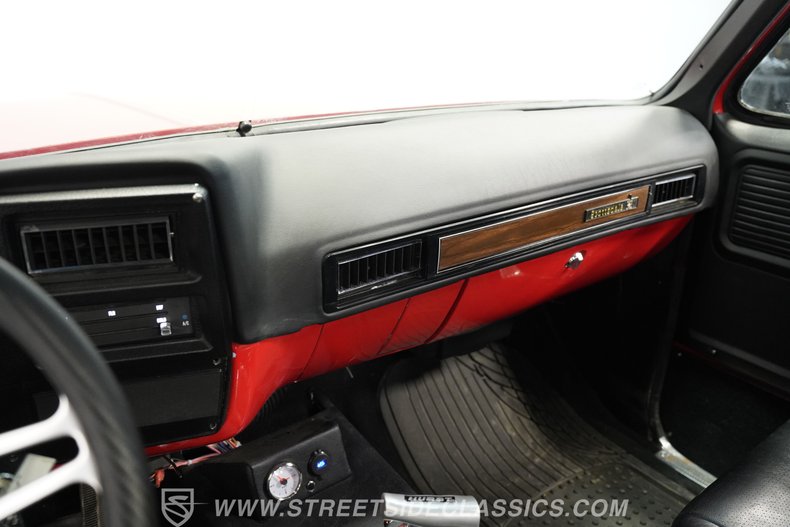 Chevrolet-C10-1976-Red-Black-47