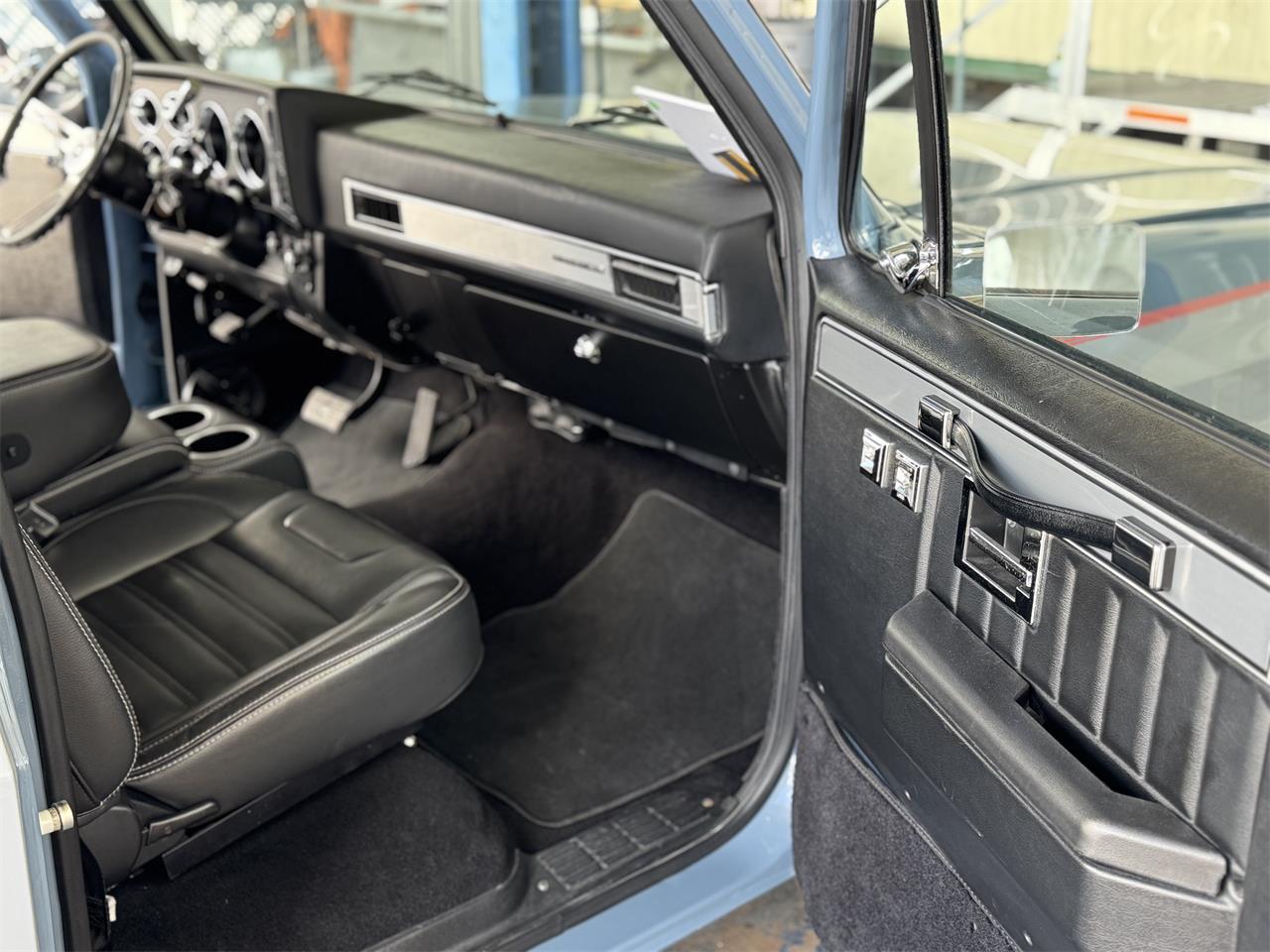 Chevrolet-C10-1984-BlueGray-Black-3