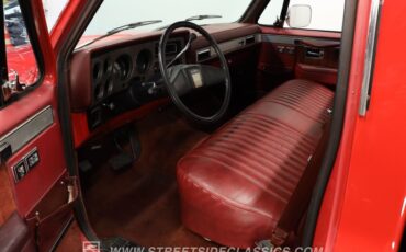 Chevrolet-C10-1986-Apple-Red-Burgundy-1