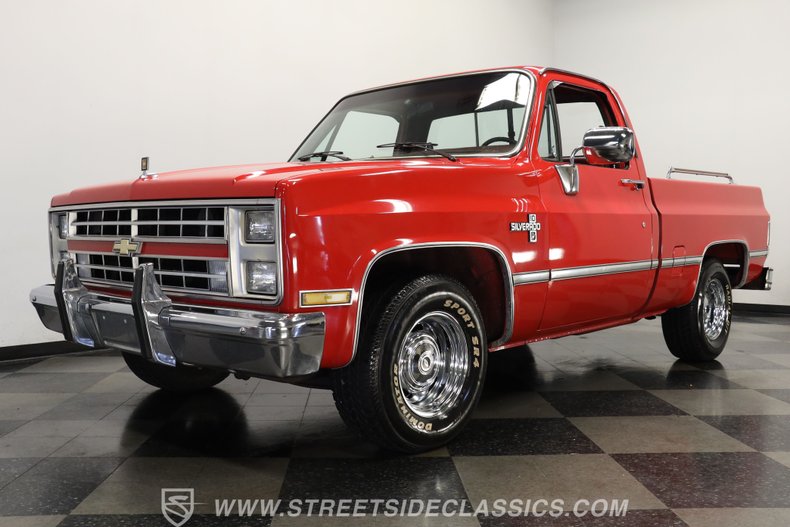 Chevrolet-C10-1986-Apple-Red-Burgundy-14