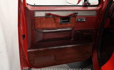 Chevrolet-C10-1986-Apple-Red-Burgundy-15