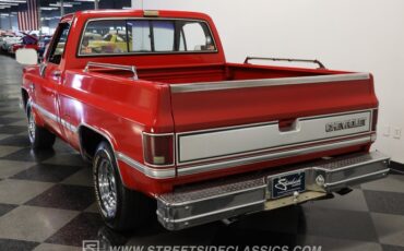 Chevrolet-C10-1986-Apple-Red-Burgundy-16