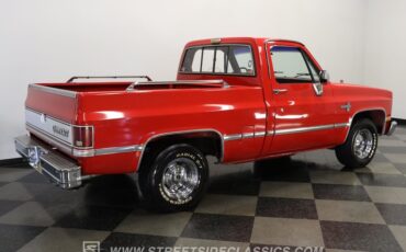 Chevrolet-C10-1986-Apple-Red-Burgundy-18