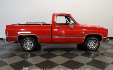 Chevrolet-C10-1986-Apple-Red-Burgundy-19
