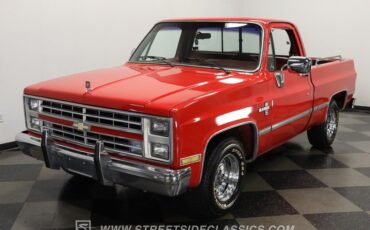 Chevrolet-C10-1986-Apple-Red-Burgundy-24