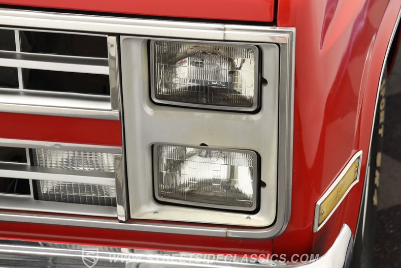 Chevrolet-C10-1986-Apple-Red-Burgundy-26