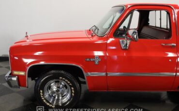 Chevrolet-C10-1986-Apple-Red-Burgundy-27