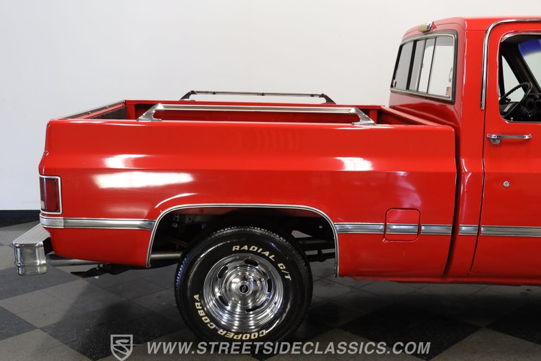 Chevrolet-C10-1986-Apple-Red-Burgundy-28